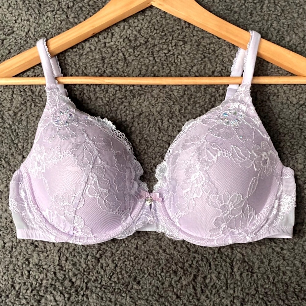 Body By Victoria‎ Secret Lavender Crystal Lace Perfect Coverage Push Up Bra 34D
